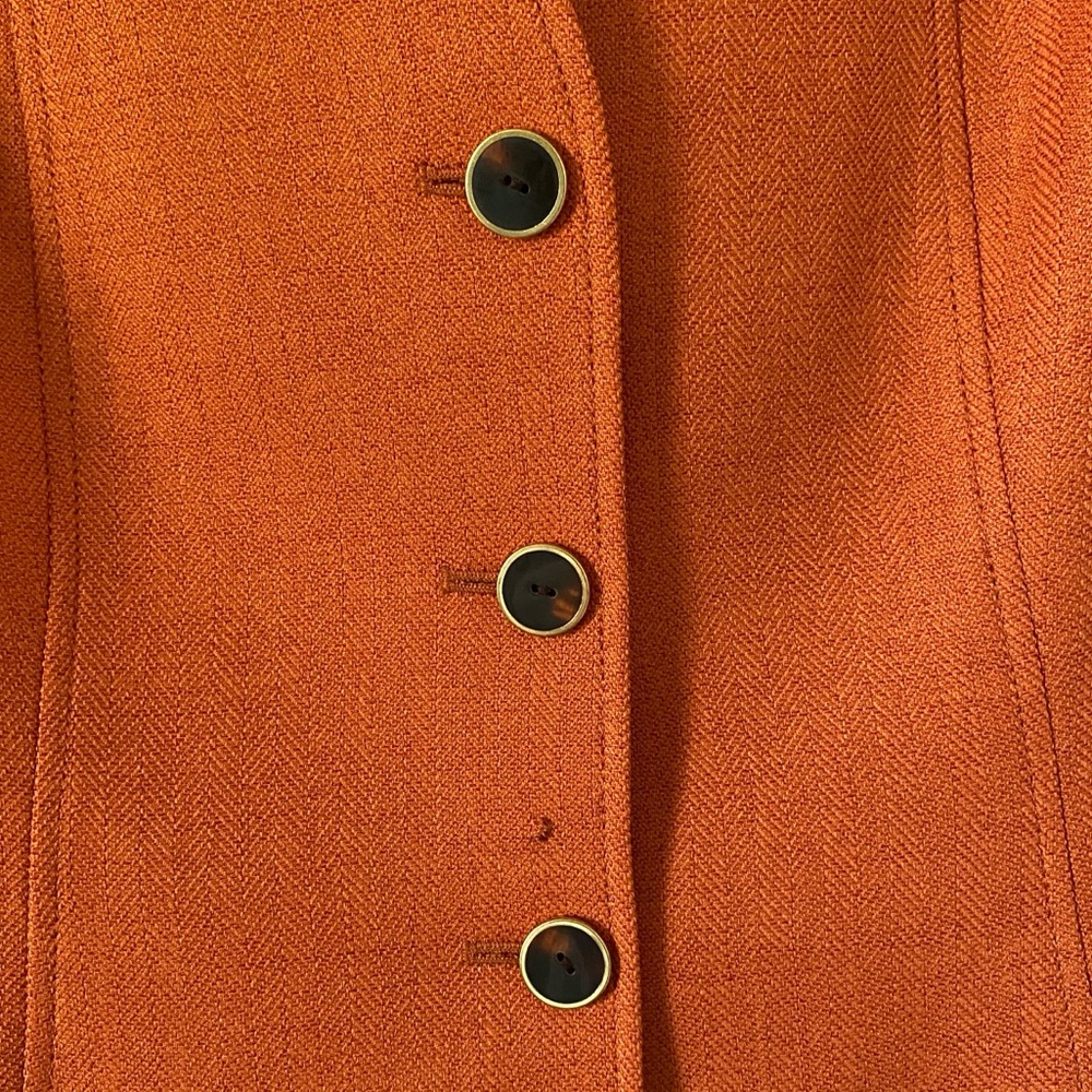 Tahari women’s burnt orange jacket with brown buttons size 12P office autumn - Picture 3 of 7